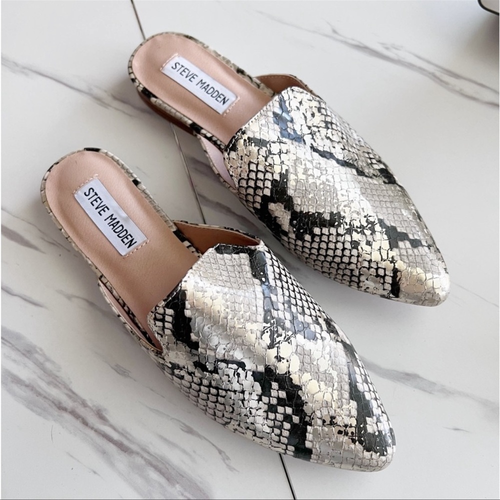 Steve Madden flats